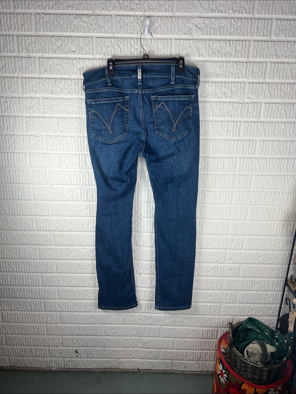 Ariat Women’s Perfect Rise Straight Jeans - Picture 2 of 4